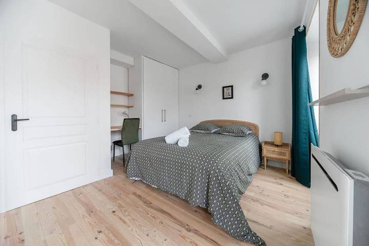 Entire apartment, Appartement design en centre ville in Cusset, Vichy region