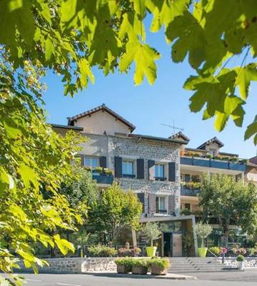 Hôtel pour 3 personnes, avec vue et terrasse, animaux acceptés dans Gare D Alleyras