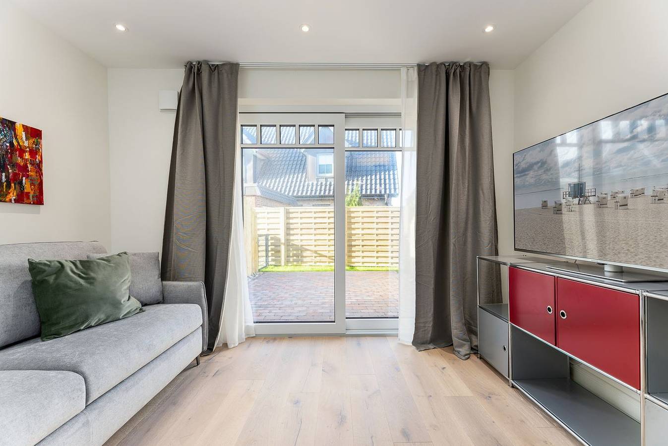 Ganze Wohnung, Dieses wunderschöne und neue Reihenhausendteil liegt zentral in Westerland in Westerland, Sylt (Gemeinde)