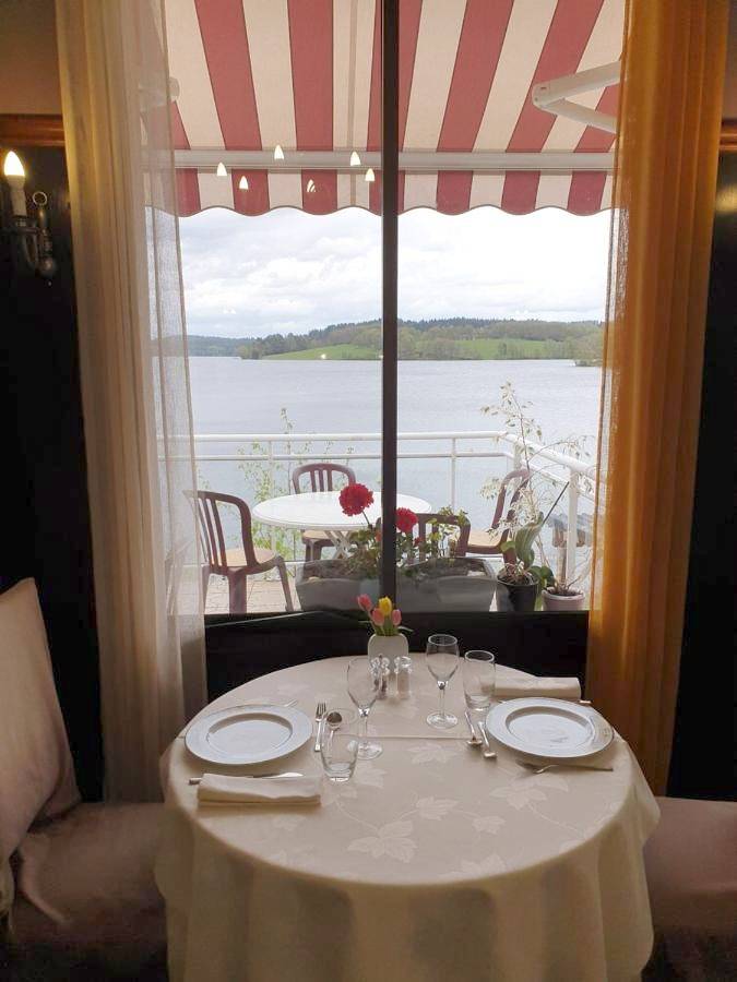 Double Room with Balcony in Peyrat-le-Château, Région de Limoges