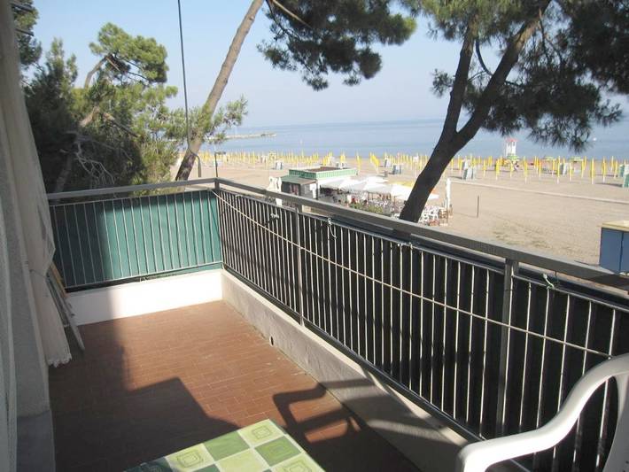 Ferienwohnung für 2 Personen, mit Terrasse und Garten sowie Ausblick in Grado - 2