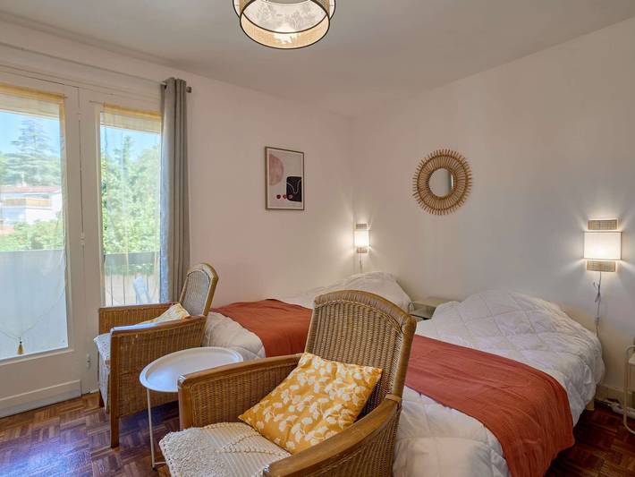 Studio entier, Charmant studio rénové avec balcon, parking et animaux acceptés in Cazaubon, Gers
