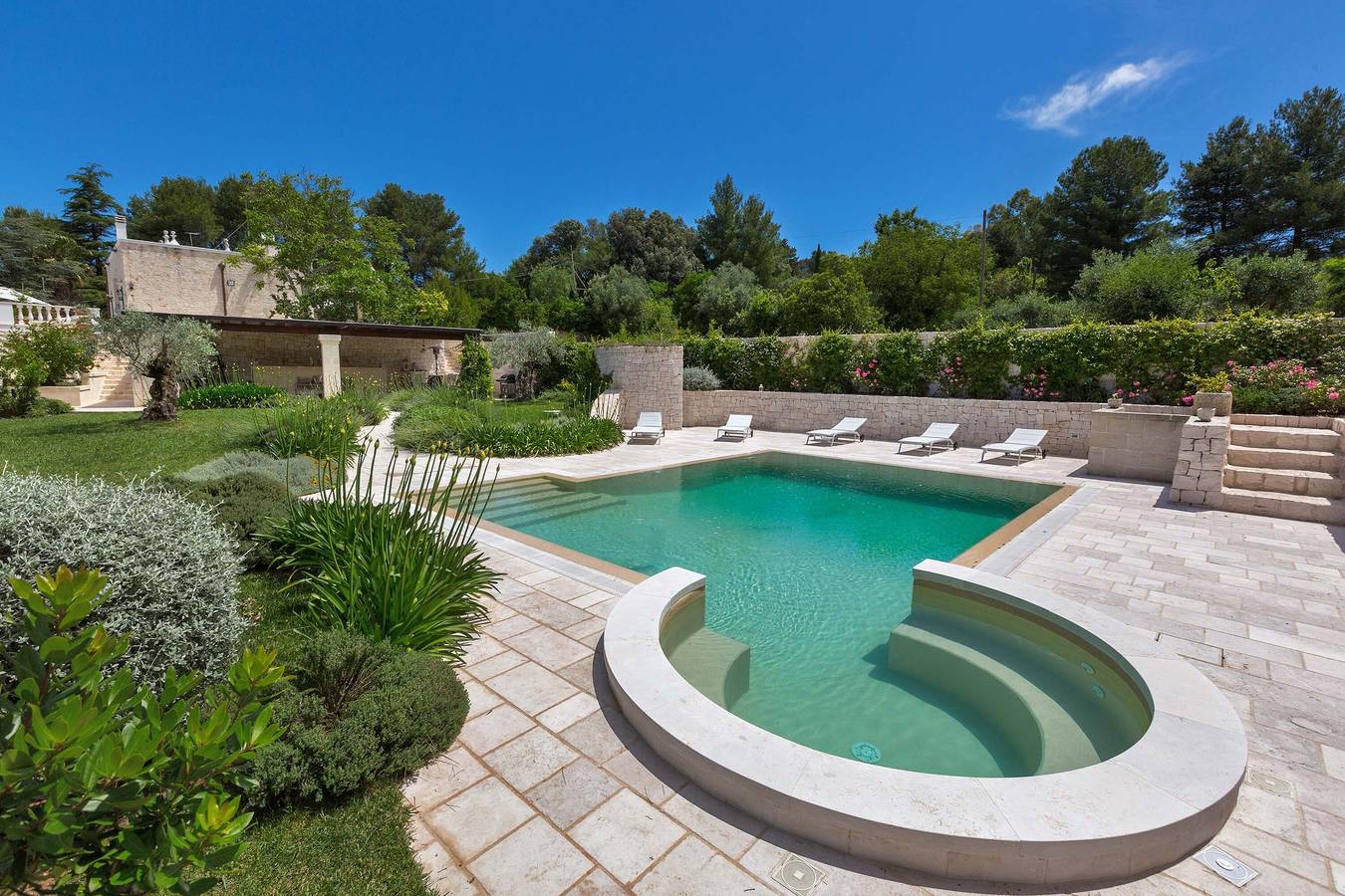 Villa für 12 Personen mit Ausblick in Laureto, Fasano