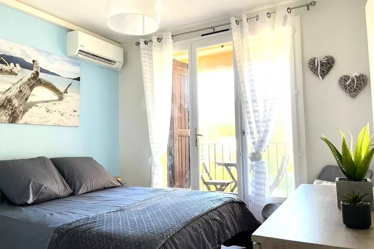 Appartement entier, Appartements pour 4 Personnes in Le Lavandou, Parc national de Port-Cros