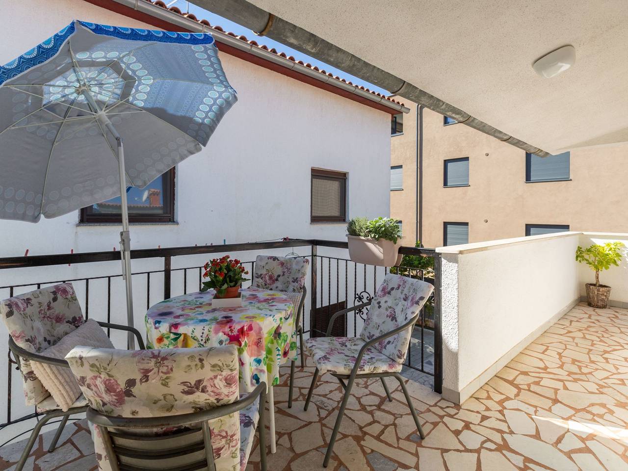 Appartement entier, Rozi 4 in Strandnähe in Poreč, Grad Poreč