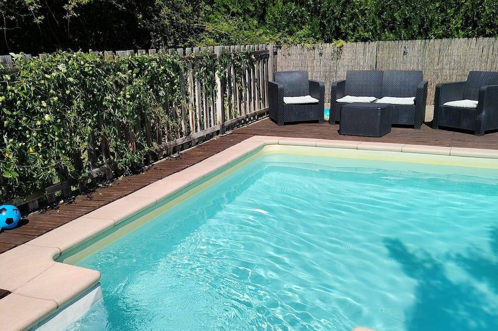 Escala en Provenza, holgazanear, piscina y cigarras, entre Aviñón y Ventoux. in Aubignan, Vaucluse