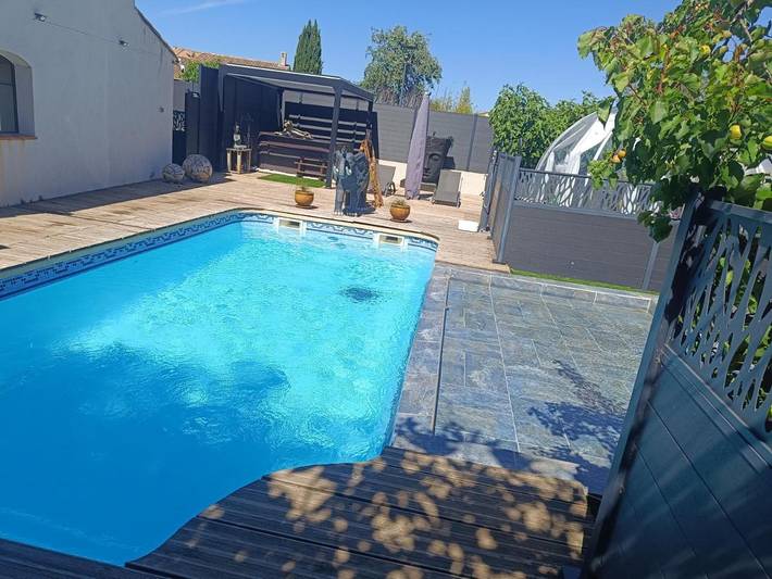 Tente pour 2 personnes, avec piscine ainsi que jacuzzi et jardin dans les Bouches-du-Rhône - 4