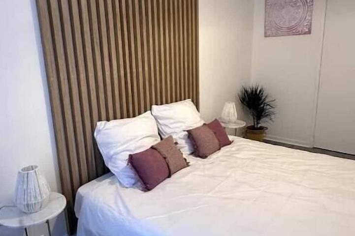 Ganze Wohnung, T2 Cosy Plein Centre 10mn à Pied de la Gare in Beauvais, Oise