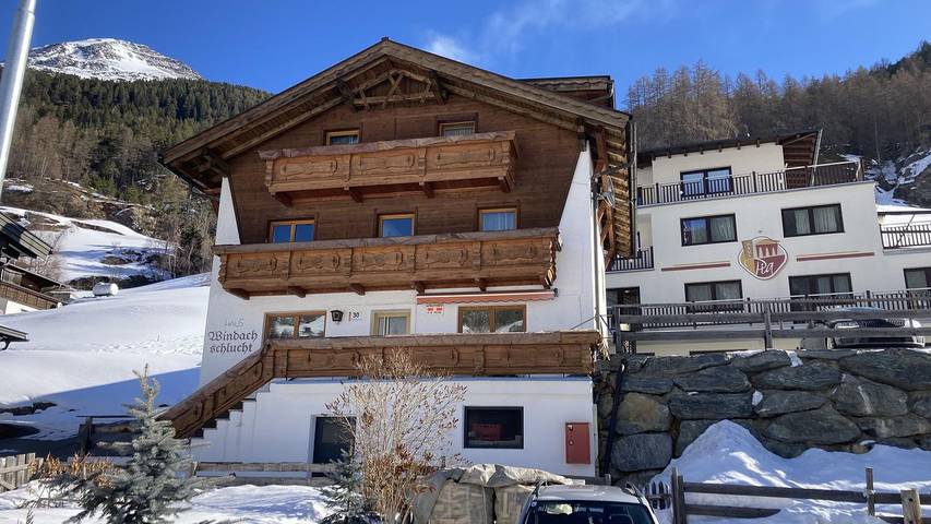 Hütte für 4 Personen, mit Balkon im Ötztal - 2