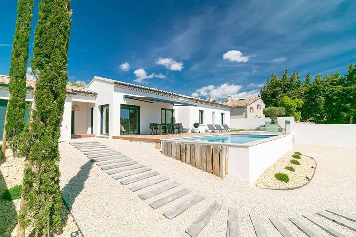 Villa für 6 Personen, mit Terrasse und Garten sowie Whirlpool - 1