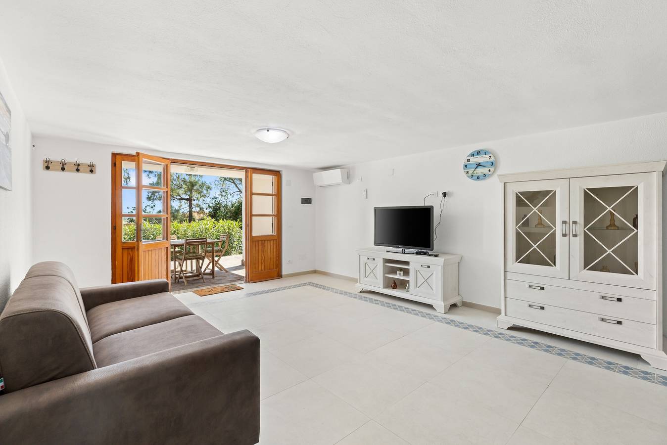 Entire apartment, Apartment 'Giagiumar' with Sea View, Private Terrace and Air Conditioning in Arbus (Municipality), Campidano di Terralba