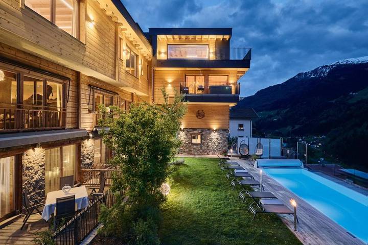 Apartamento de vacaciones para 2 personas, con vistas y sauna además de piscina y jardín, Se admiten mascotas - 1
