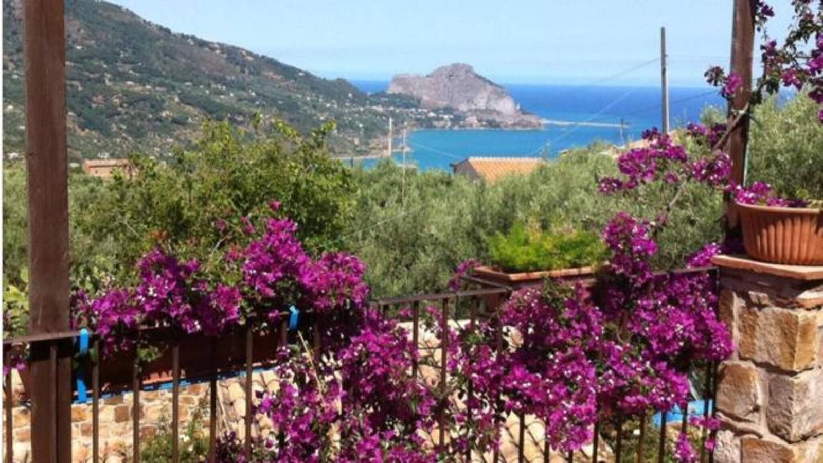 Ferienhaus 'Case Saponara' mit Meerblick, Terrasse & Wlan in Sant'Ambrogio, Cefalù (gemeinde)