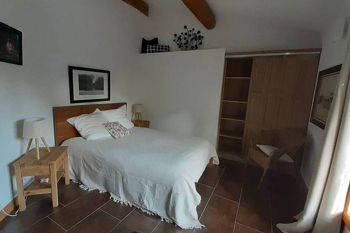 Location de vacances pour 8 personnes, avec terrasse et jardin à Venelles - 4