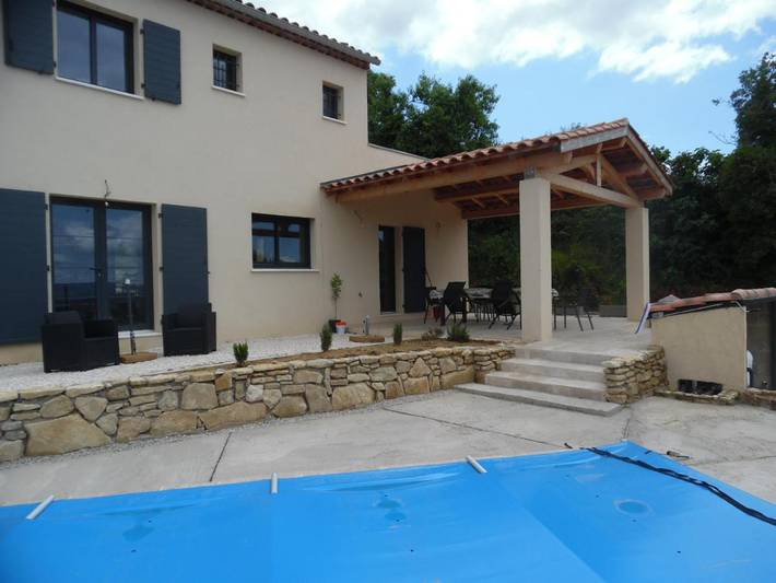 Chambre d’hôte pour 2 personnes, avec Terrasse et Jardin ainsi que Piscine et Vue à Bonnieux