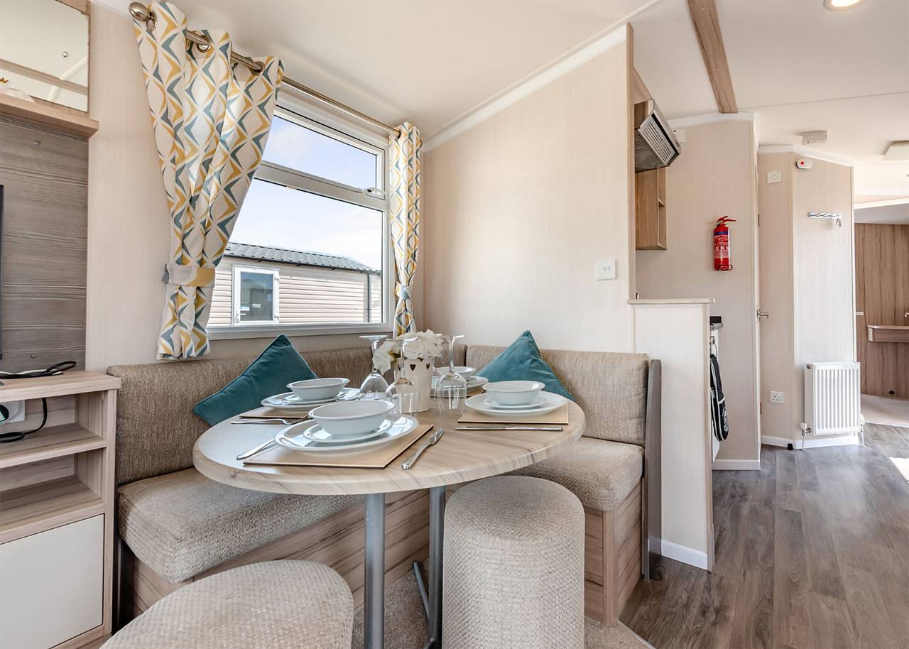Bronze 2 Bedroom Caravan, Sleeps 4 in Calbourne, Isle of Wight