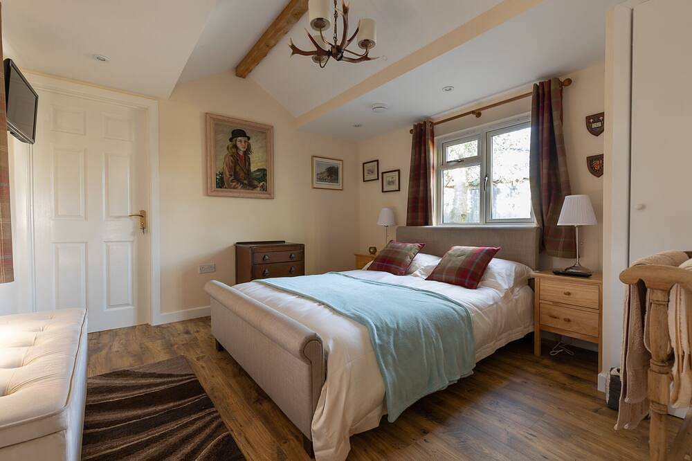 Secluded Stables With Parking in Grounds of Home in the Heart of the new Forest in Burley, Hampshire