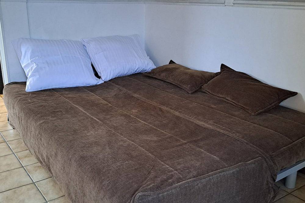 Your other Home\n7-8 people, Detached Villa, Towels and Linens provided for free. in Graven, Waals-Brabant