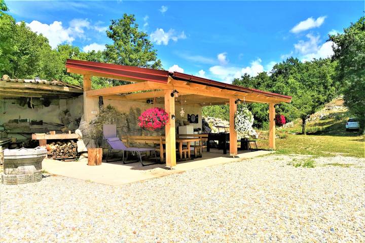 Ferienhaus für 6 Personen, mit Pool und Balkon/Terrasse