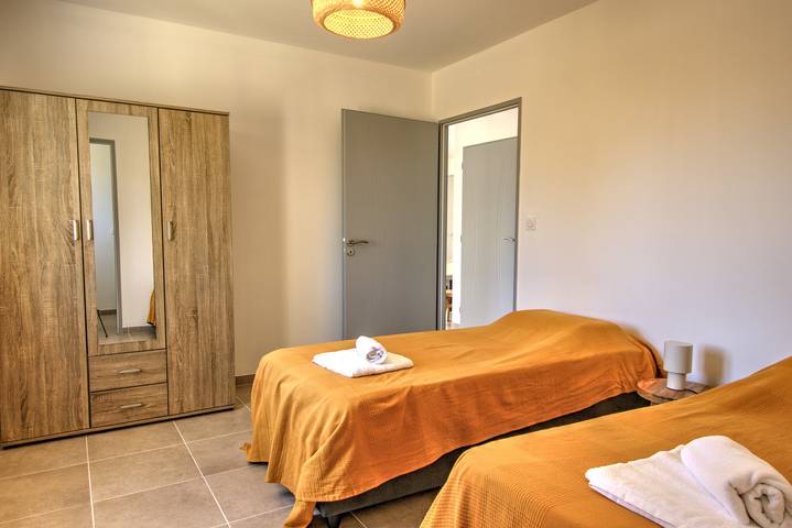 Villa neuve avec piscine privée au coeur du village - 4 pers. in Suze-la-Rousse, Région de nyons