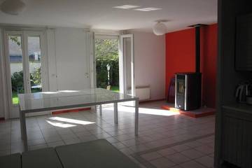 Location de vacances pour 17 personnes, avec jardin à Cairon