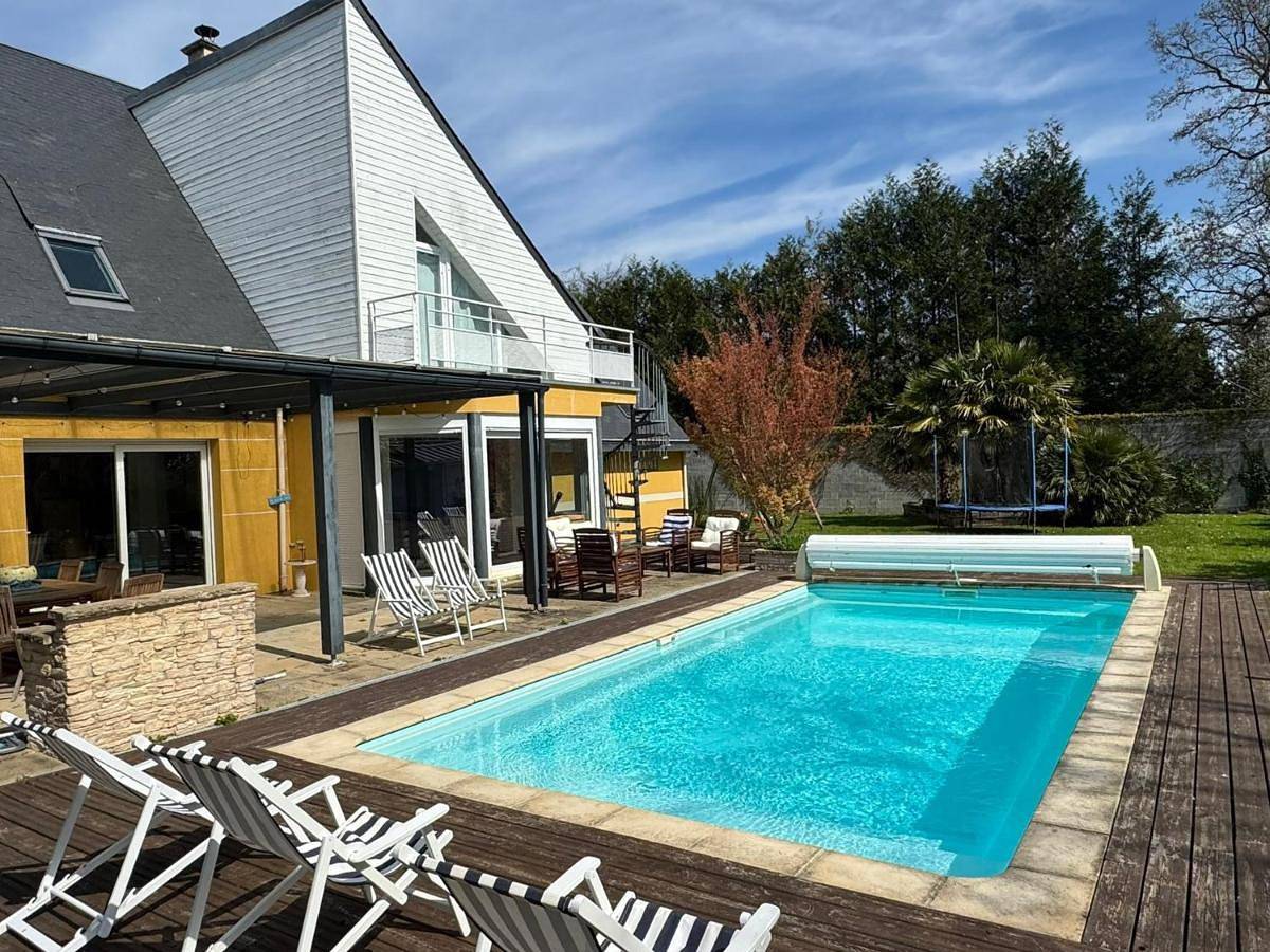 Villa moderne 4 chambres avec grande piscine chauffée - Fr-1-487-380 in Bavent, Région de Caen