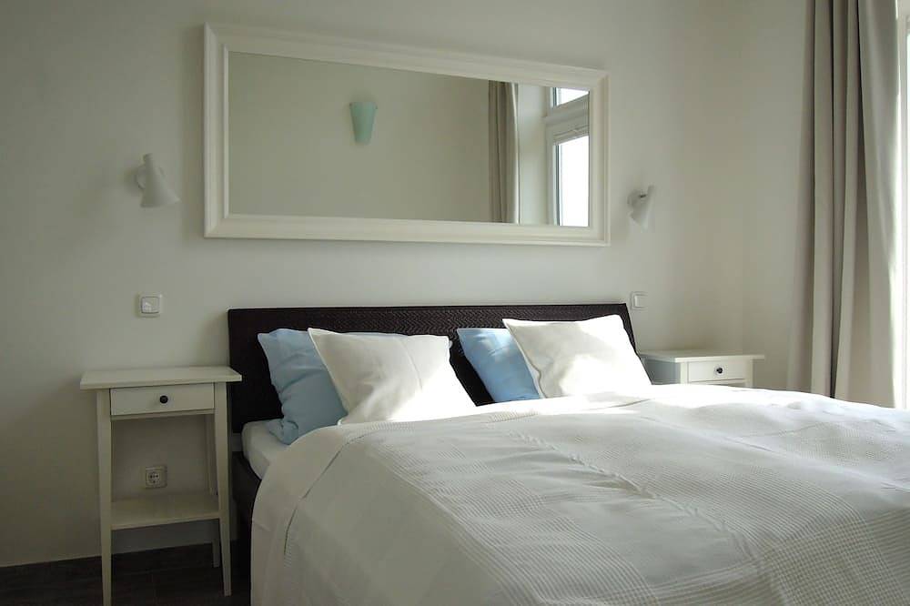 5* Ferienhaus direkt am Schleiufer | Wlan | Sauna | Whirlwanne | Kaminofen in Kosel, Ostsee Schleswig-Holstein