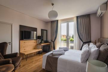 Villa for 8 Guests in Acropolis, Athens Centre, Picture 4