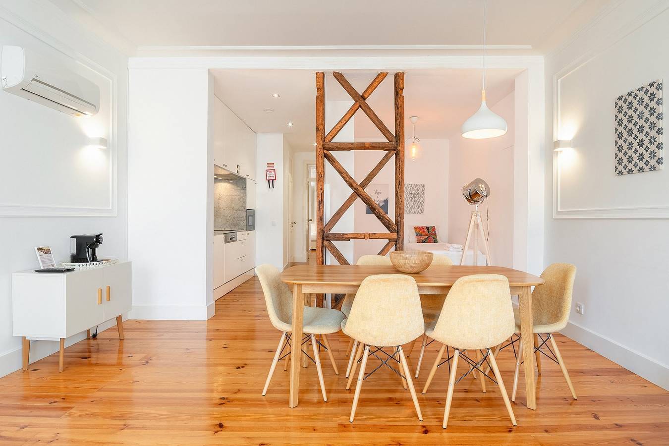 Entire apartment, Guestready - Trendy stay with sea view in Lapa in Lisbon, Costa de Lisboa