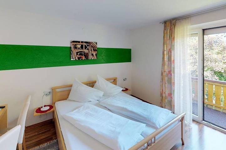 Doppelzimmer mit Frühstück ohne Balkon - Rad & Frühstückspension Taurer in Kreuzeckgruppe, Dellach im Drautal