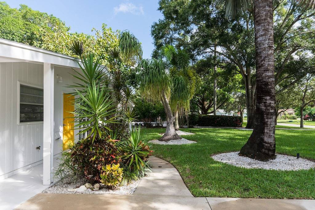 Midcentury Modern 3 Br - Pool in Sarasota, in der Nähe der Strände! in Sarasota Heights, Sarasota
