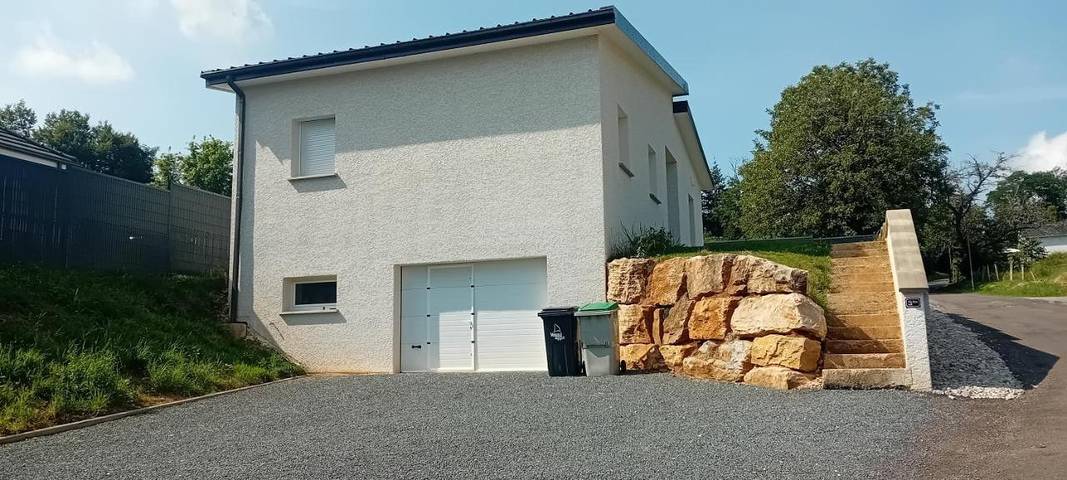 Location de vacances pour 6 personnes, avec jardin et vue à Vesoul - 2