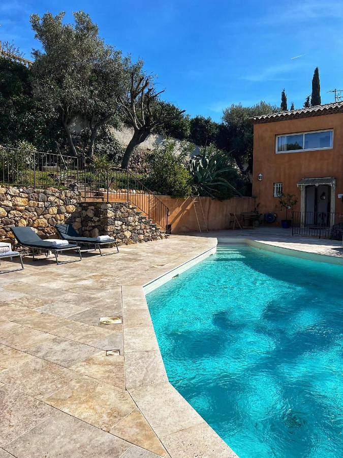 Villa pour 12 personnes, avec vue ainsi que piscine et jardin à Ollioules - 3