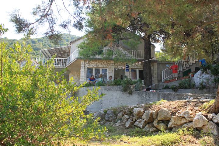 Gîte pour 3 personnes, avec balcon/terrasse dans Lastovo - 3