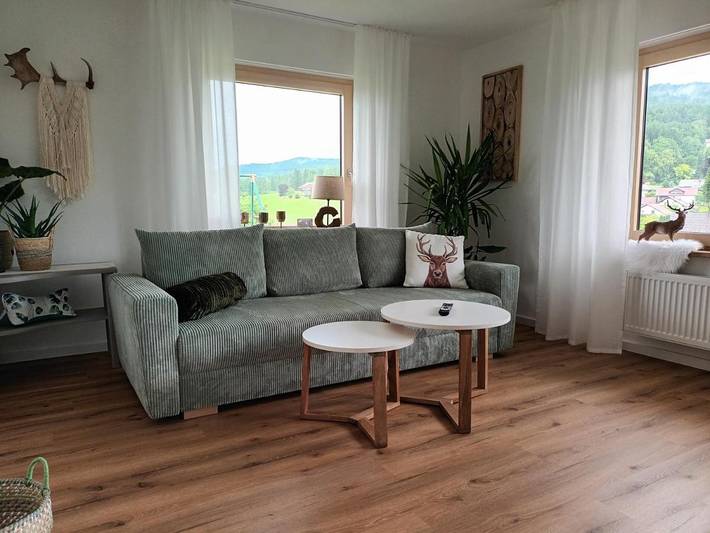 Ferienwohnung für 3 Personen, mit Terrasse und Ausblick in Böbrach