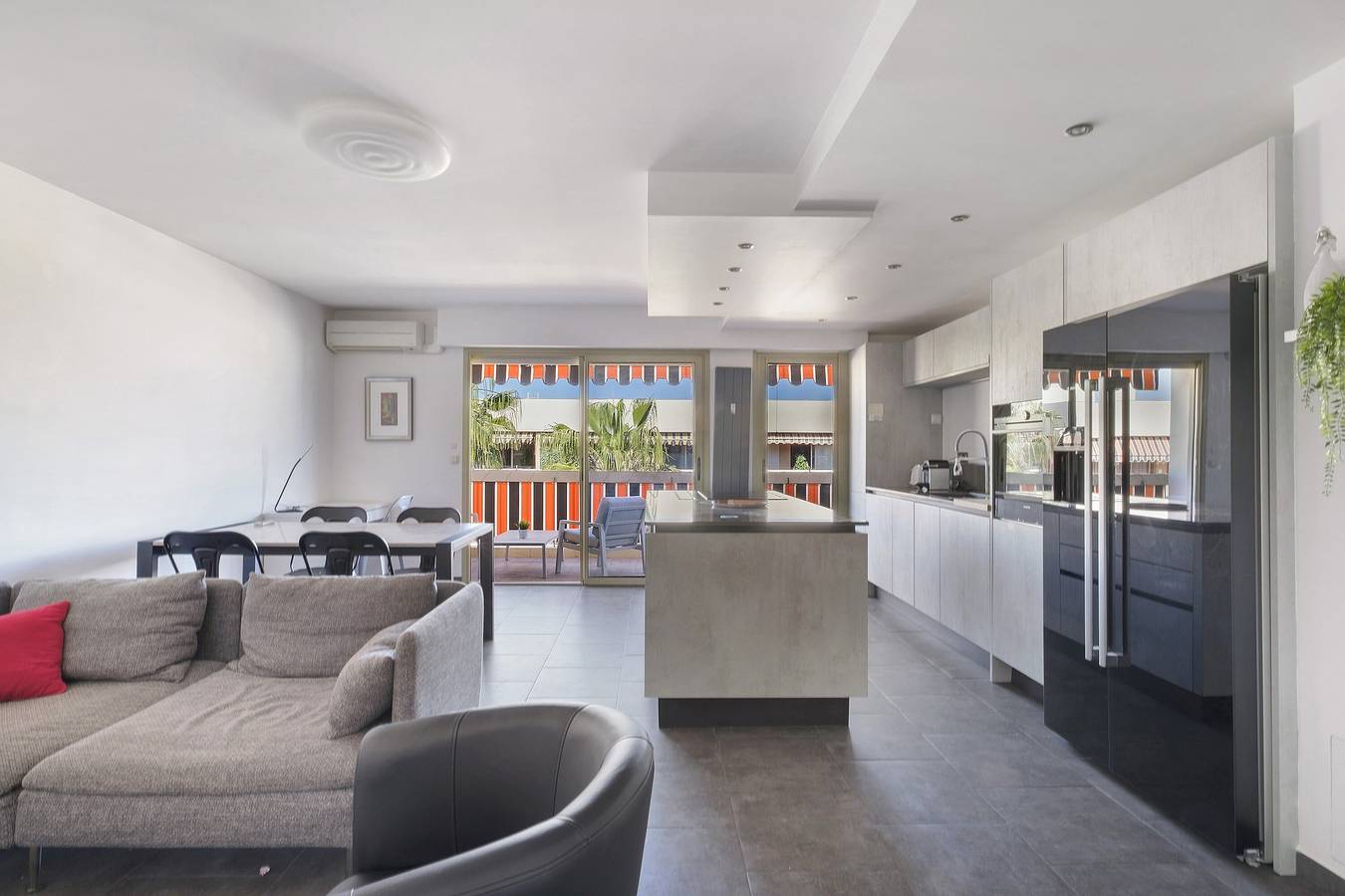 Appartement entier, Centre Golfe Juan 3P Calme l'Estivallière in Golfe-Juan, Vallauris
