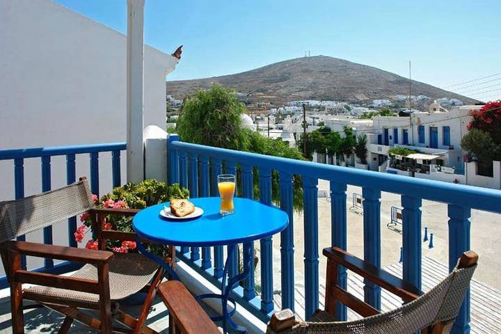 Maison d’hôte pour 2 personnes, avec balcon dans Folégandros - 3