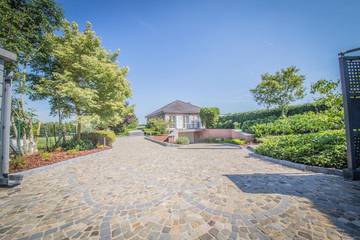 Gîte pour 10 personnes, avec sauna ainsi que piscine et jardin dans Baillonville