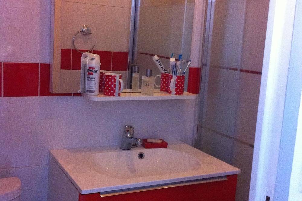 Appartement entier, Appartement Vue Sur Mer A 10 Mn  A Pied De St Malo Intra-Muros in Saint-Malo, Région de Saint-Malo