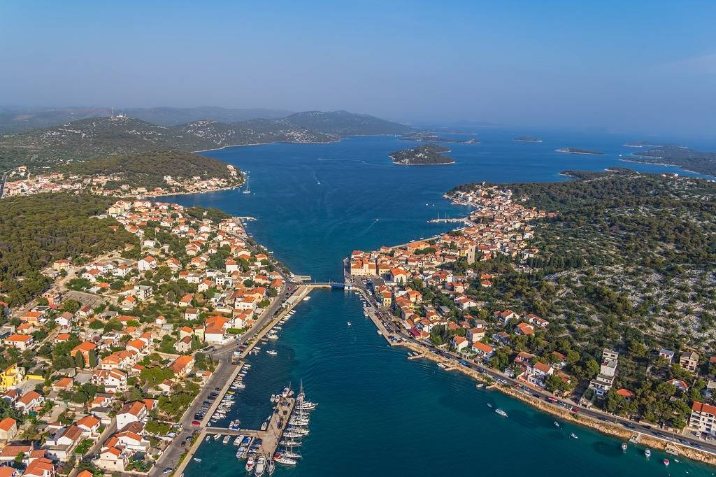 Ganze Wohnung, Ferienwohnung in Tisno mit Meerblick, Balkon, Klimaanlage, W-Lan (4874-3) in Tisno, Šibenik-Knin