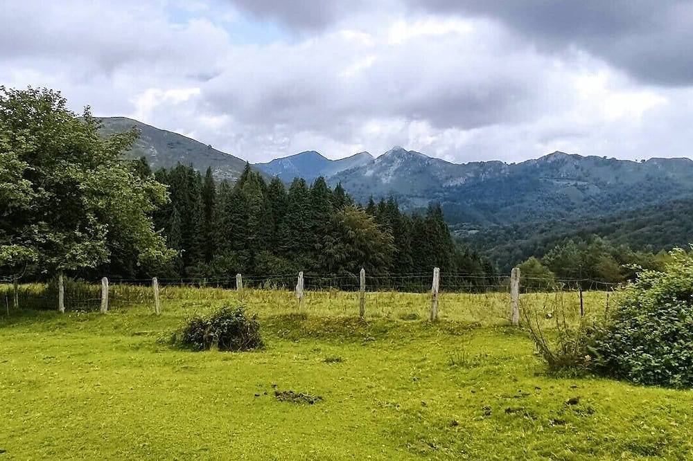 El Corralín casa para 2 personas en Piloña in Sevares, Piloña