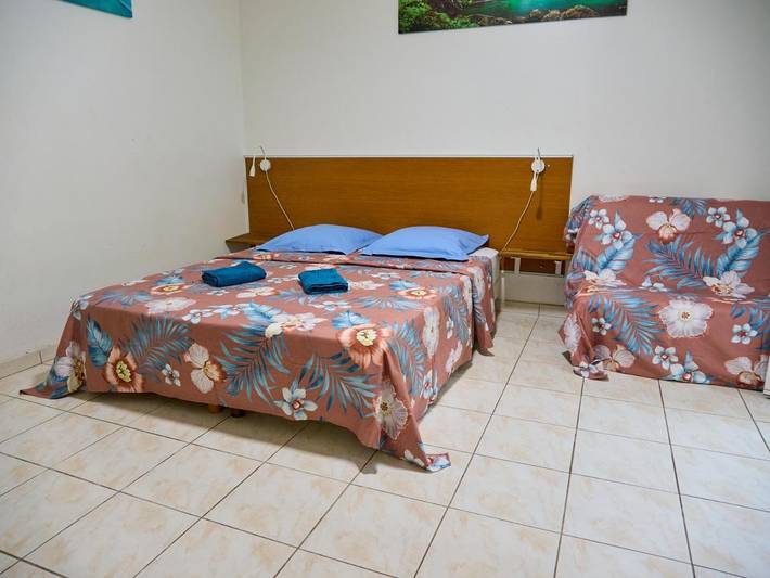 Gîte pour 3 personnes, avec jacuzzi et jardin ainsi que terrasse et piscine à Gros Morne (homonymie) - 3