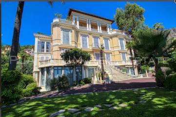 Ferienwohnung für 2 Personen, mit Terrasse und Garten sowie Pool in Menton