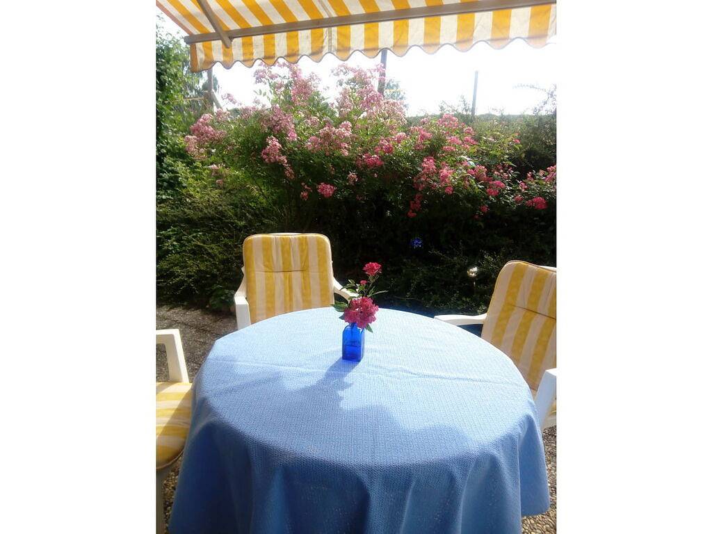 Apartment am Chiemsee für 2 Von Belvilla in Prien, Prien am Chiemsee