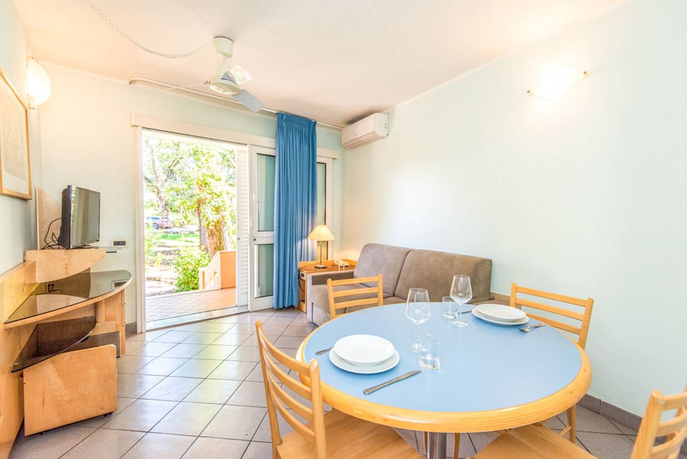 Casa vacanza per 4 persone con piscina in Baratti, Costa degli Etruschi