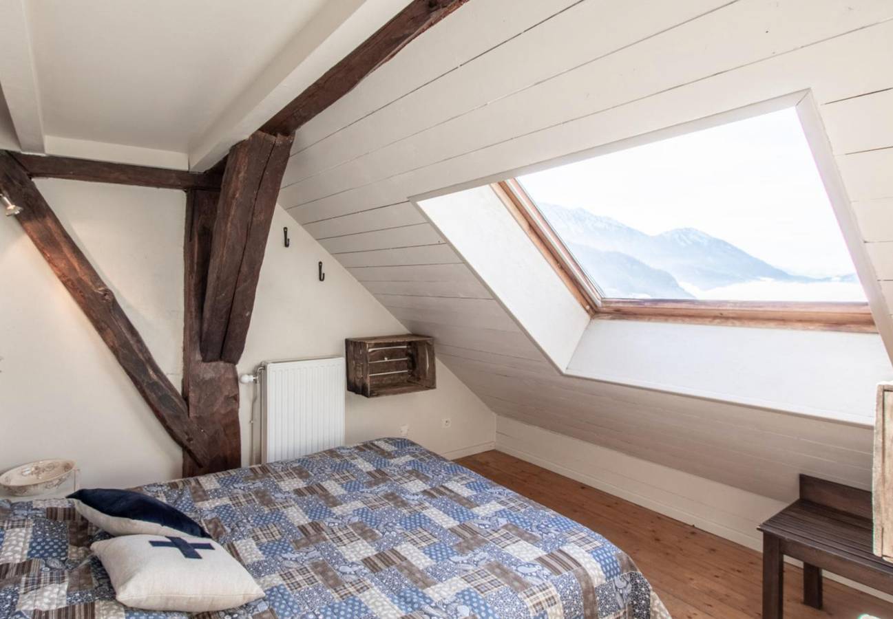 Ganze Wohnung, Ferienwohnung 'Les Anailles' mit Bergblick, Gemeinschaftsterrasse und Wlan in Saint-Ferréol, Annecy und Umgebung
