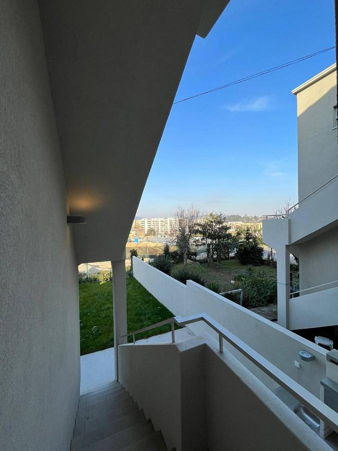 Location de vacances pour 6 personnes, avec terrasse et jardin à Vila Nova de Famalicão - 3