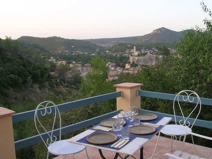 Location de vacances pour 5 personnes, avec terrasse à Saint-Ambroix