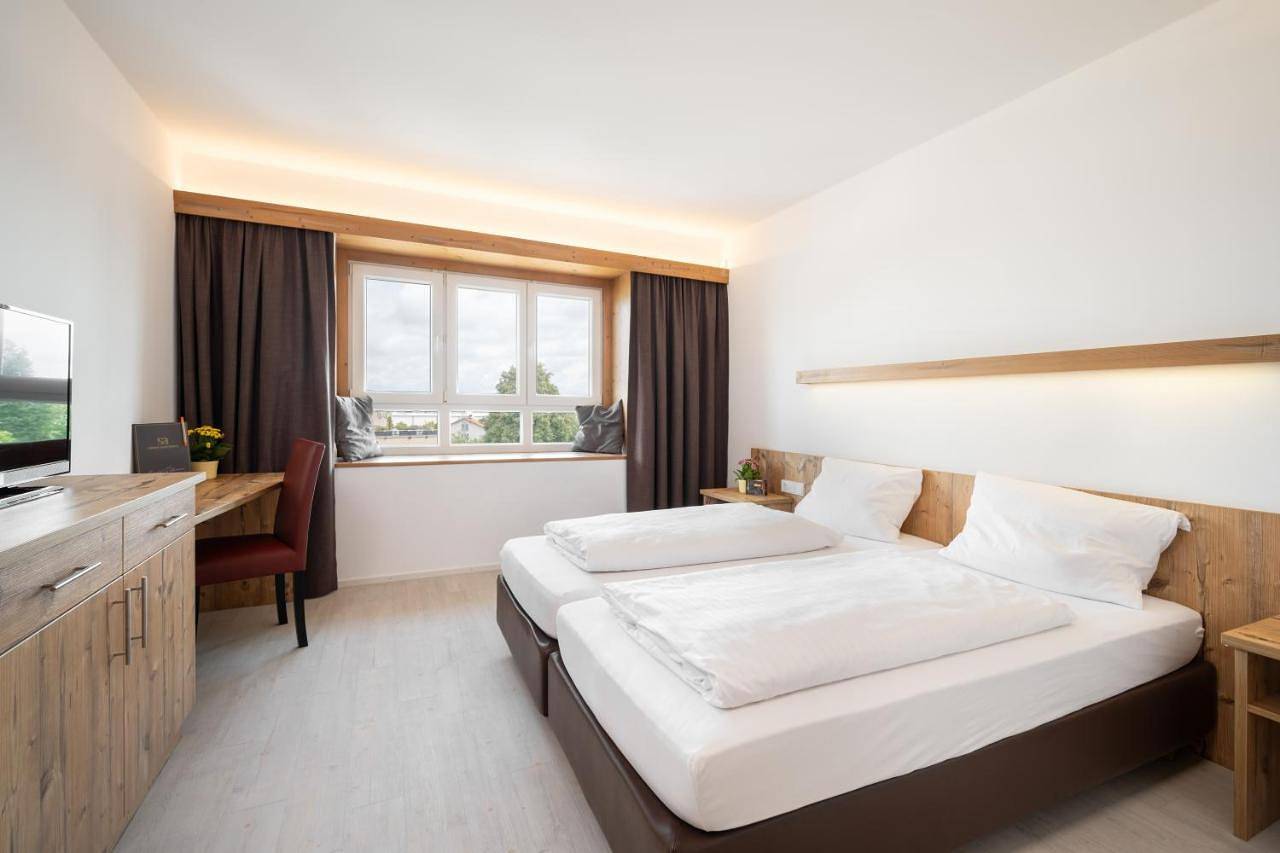 Business Double Room in Holzkirchen, Landkreis Miesbach
