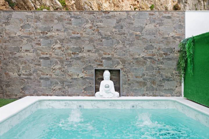 Casa rural para 4 personas, con Balcón y Jardín